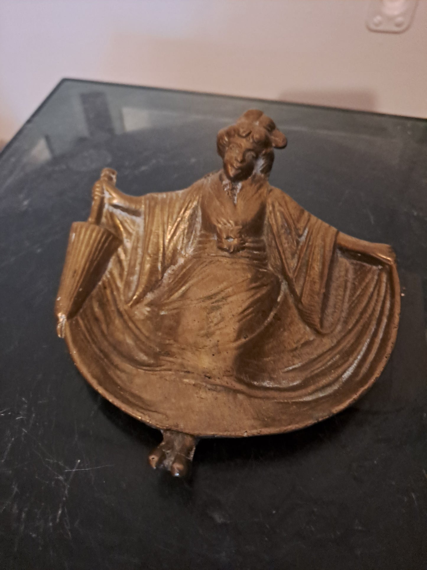 Vide Poche. Art Nouveau.
