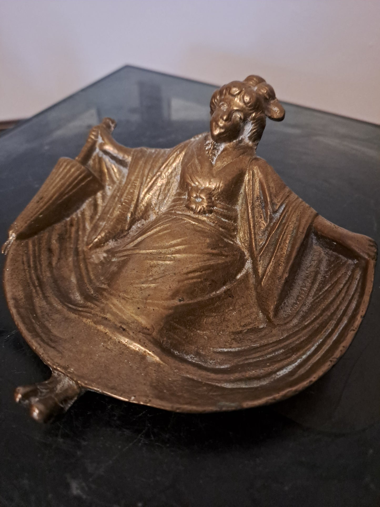 Vide Poche. Art Nouveau.