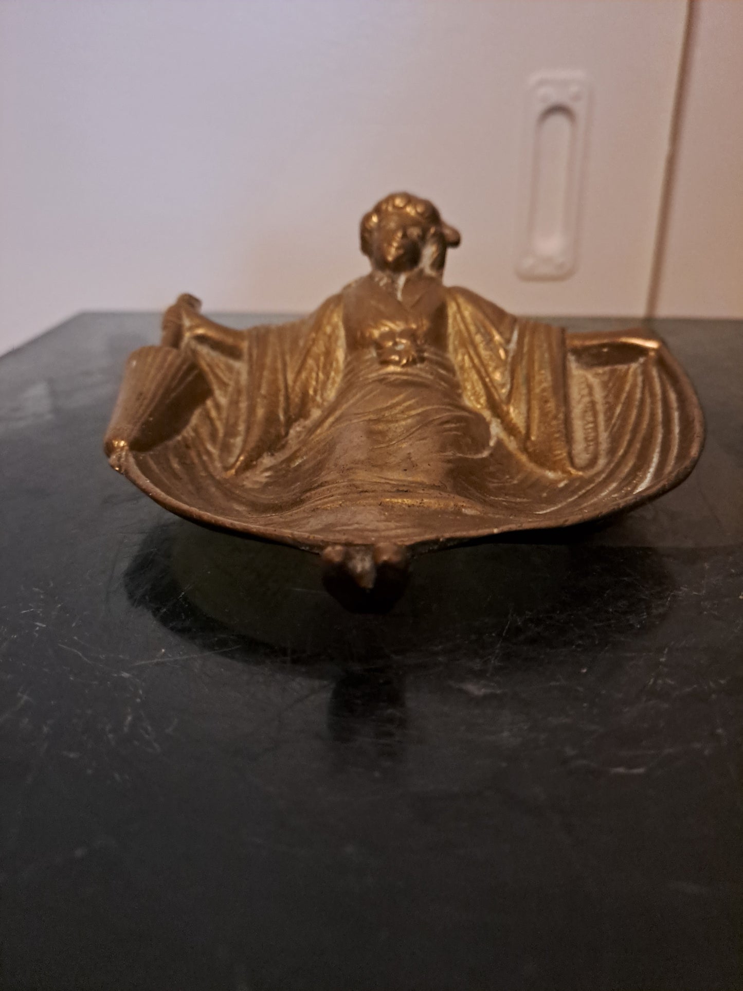 Vide Poche. Art Nouveau.