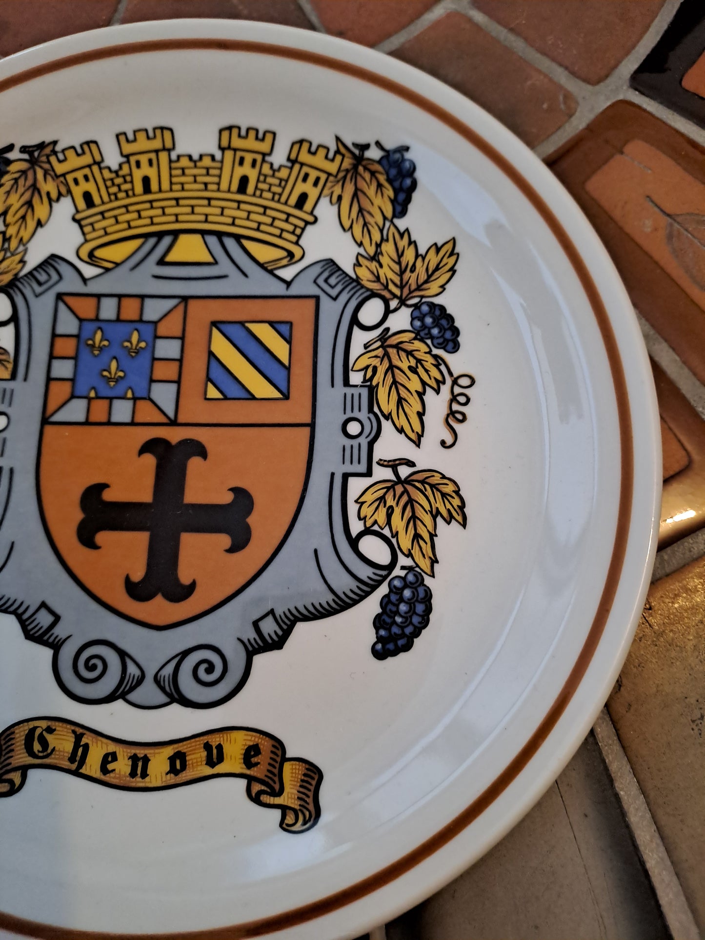 Assiette Blason Chenôve Pillivuyt Decor Grand Feu 20 Cm