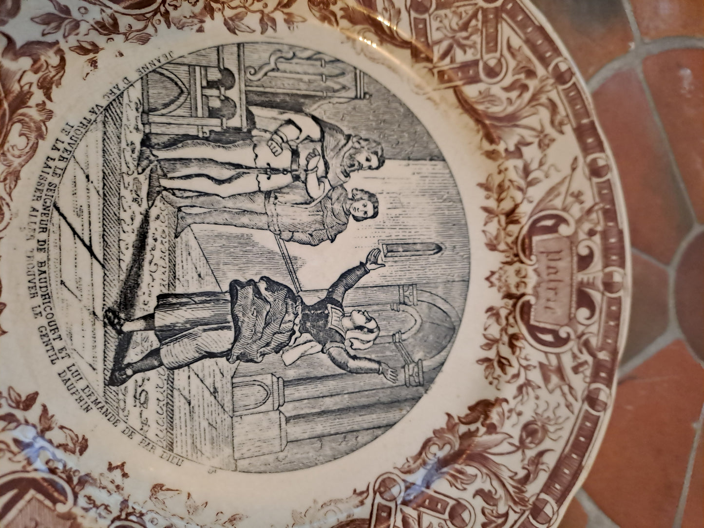 Assiette Sarreguemines Jeanne D'arc Va Trouver Le Seigneur De Baudricourt.