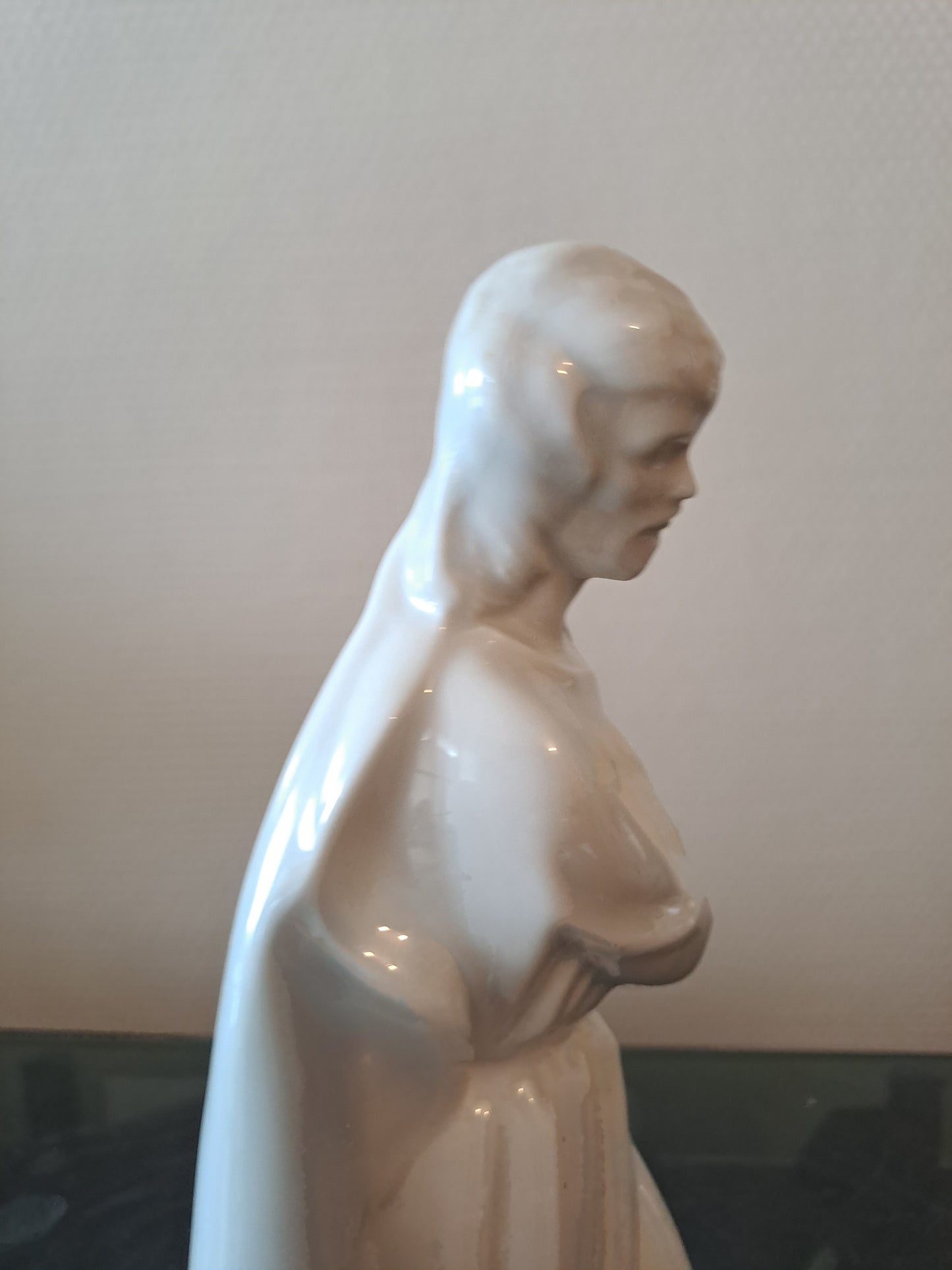 Statue Saint Joseph En Porcelaine.
