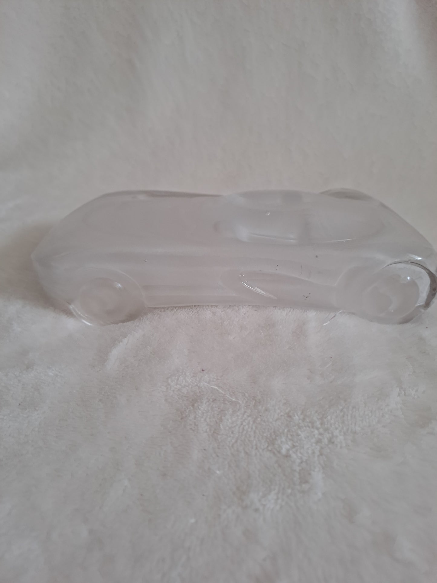 Voiture en cristal.