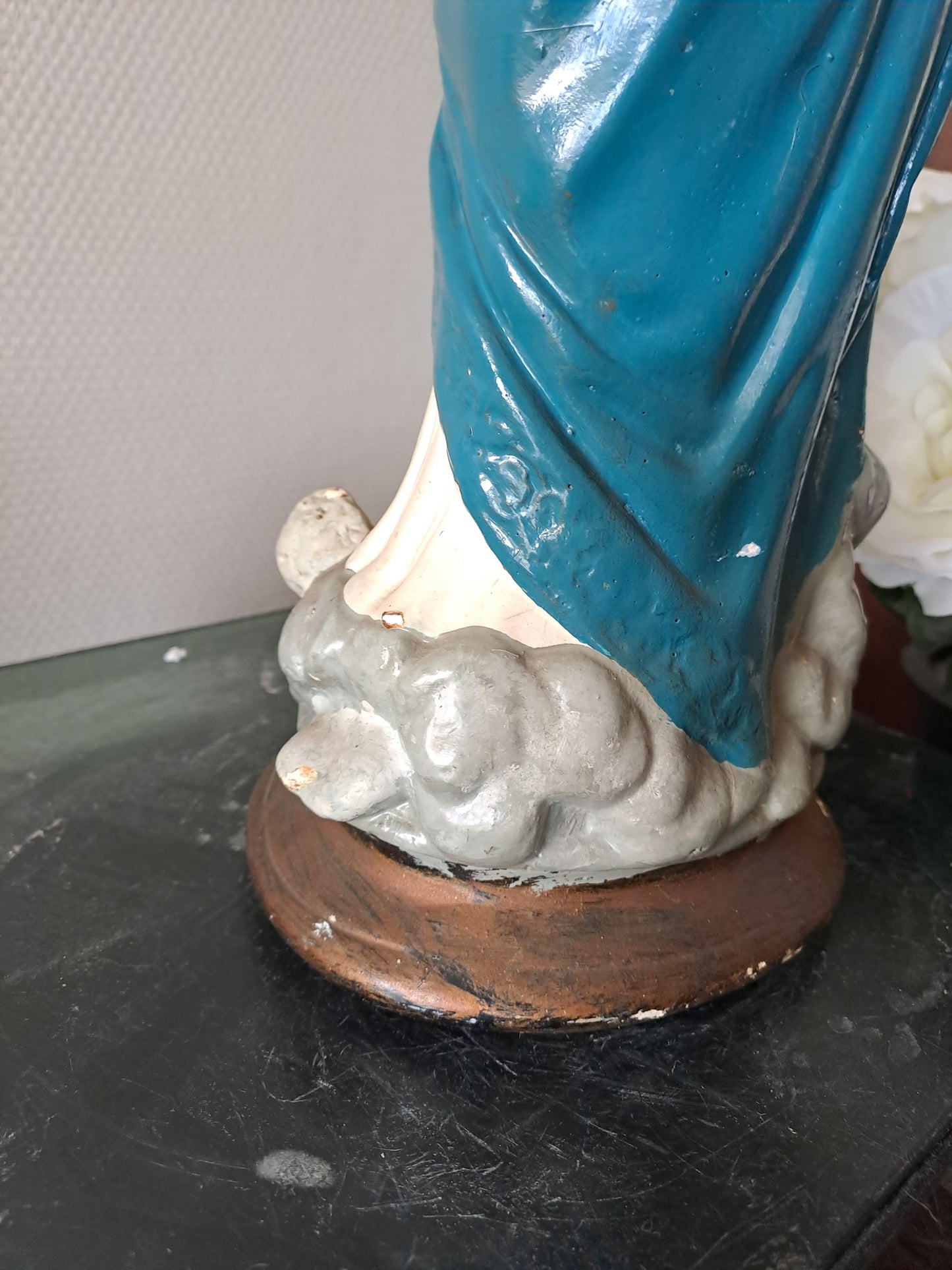 Statue représentant Notre-Dame des Victoires. 46 cm de haut. Vintage. Ancien. N°2.