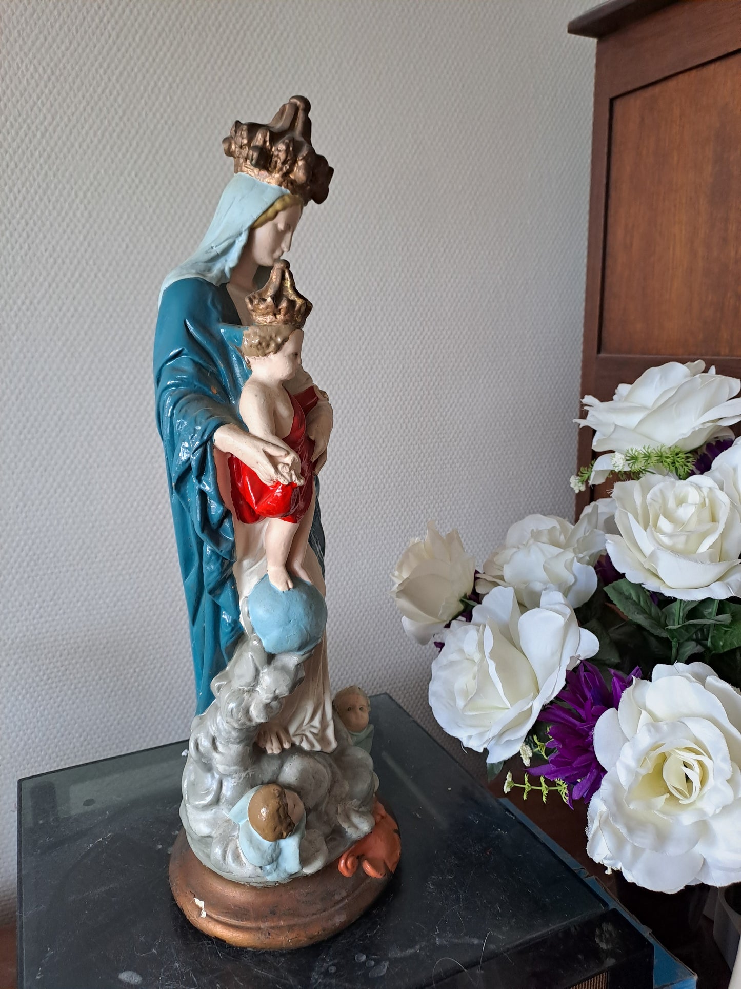 Statue représentant Notre-Dame des Victoires. 46 cm de haut. Vintage. Ancien. N°2.