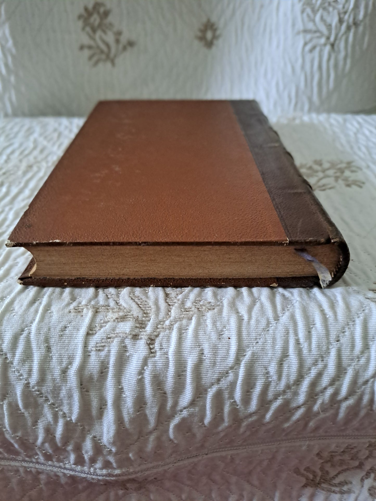 Livre. Lettres spirituelles Tome 2. Par le Révérend Père J. J. Surin. 1843.