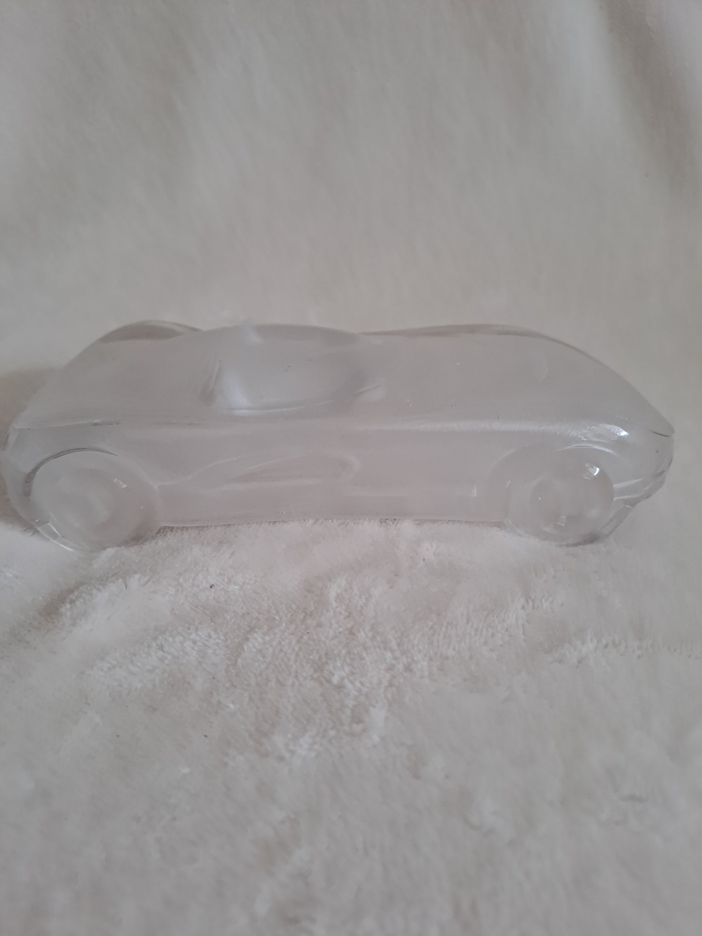 Voiture en cristal.