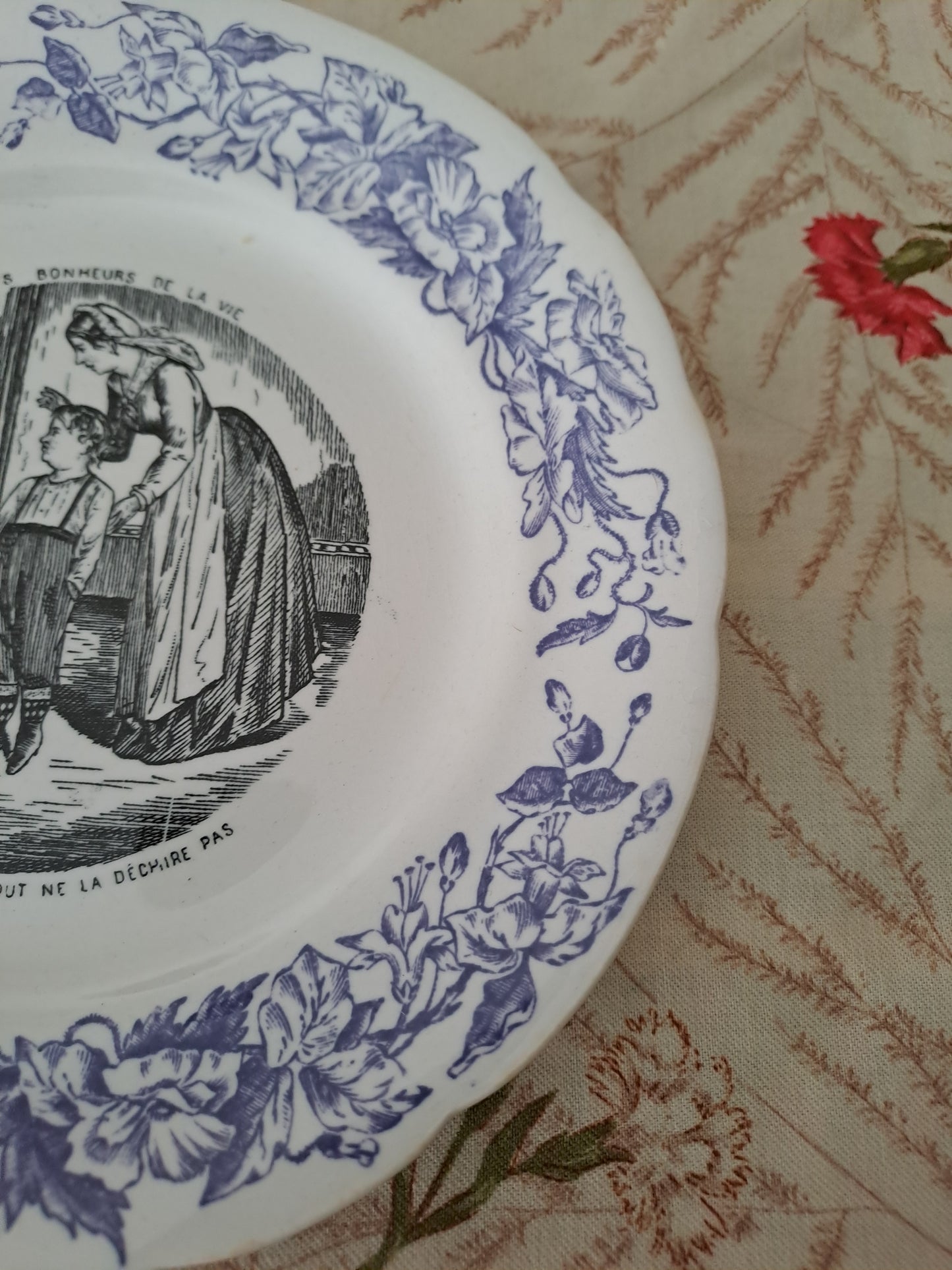 Assiette décorative Parlante. N°1. Les petits bonheurs de la vie. H. B. Choisy Le Roi.