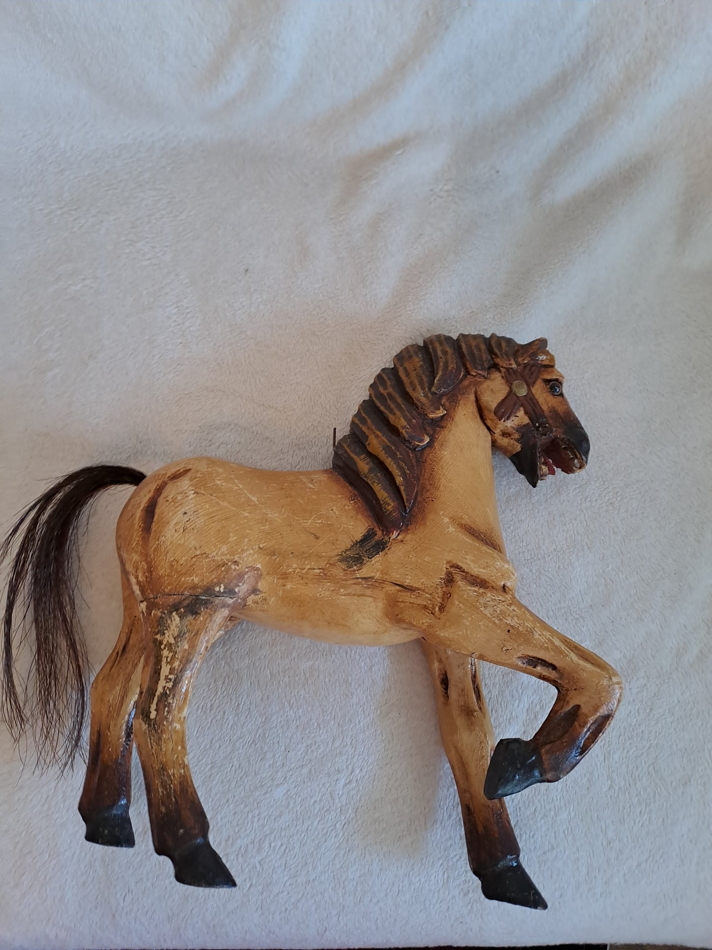 Caleche de course avec son cheval. Jouet vintage de collection.