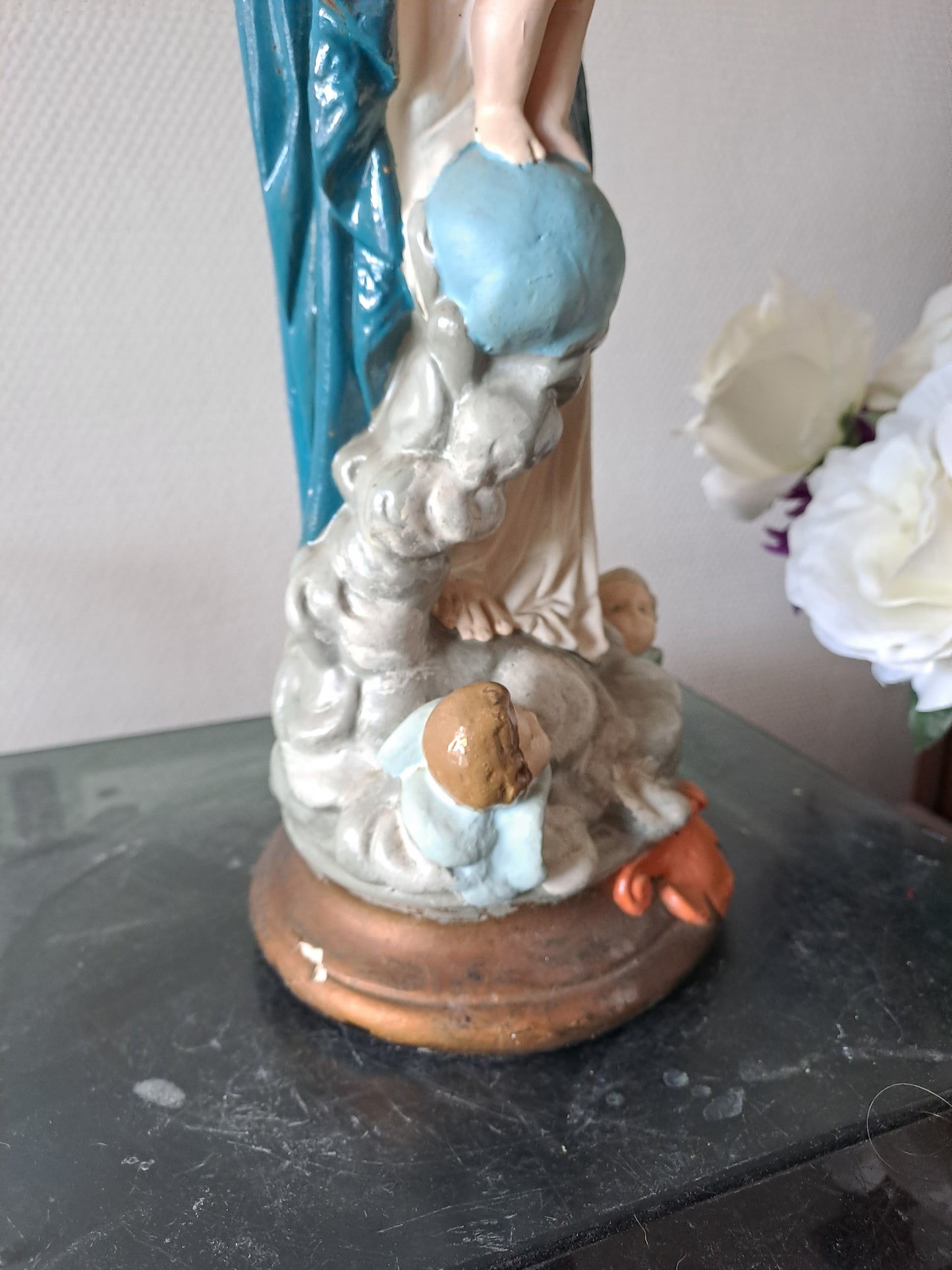 Statue représentant Notre-Dame des Victoires. 46 cm de haut. Vintage. Ancien. N°2.