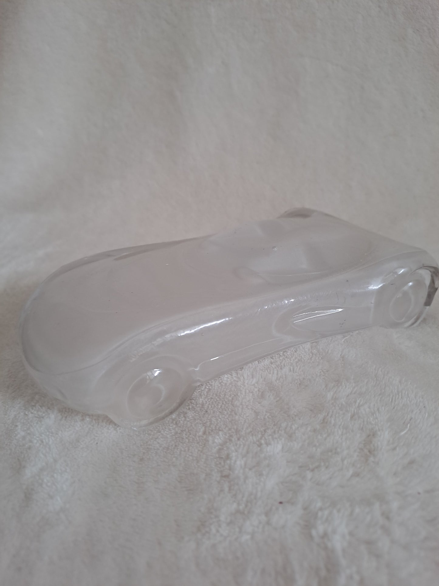 Voiture en cristal.