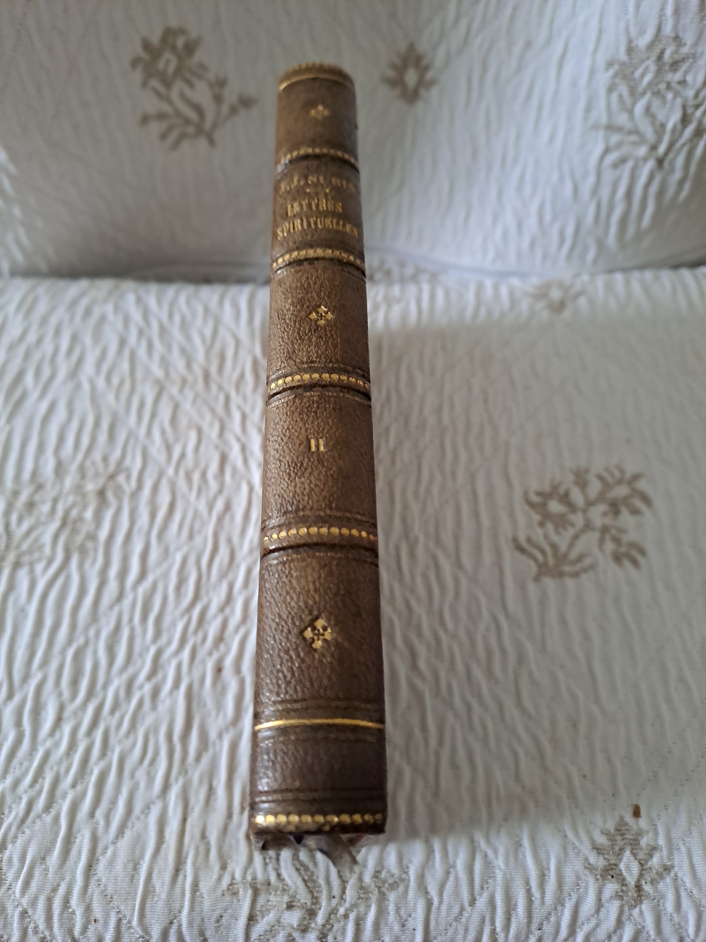 Livre. Lettres spirituelles Tome 2. Par le Révérend Père J. J. Surin. 1843.