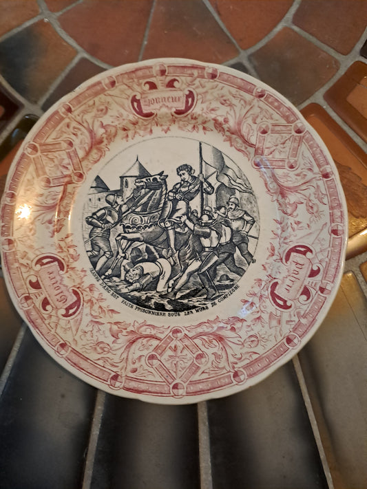 Assiette Parlante Sarreguemines Jeanne D'arc Est Faite Prisonnière Sous Les Murs