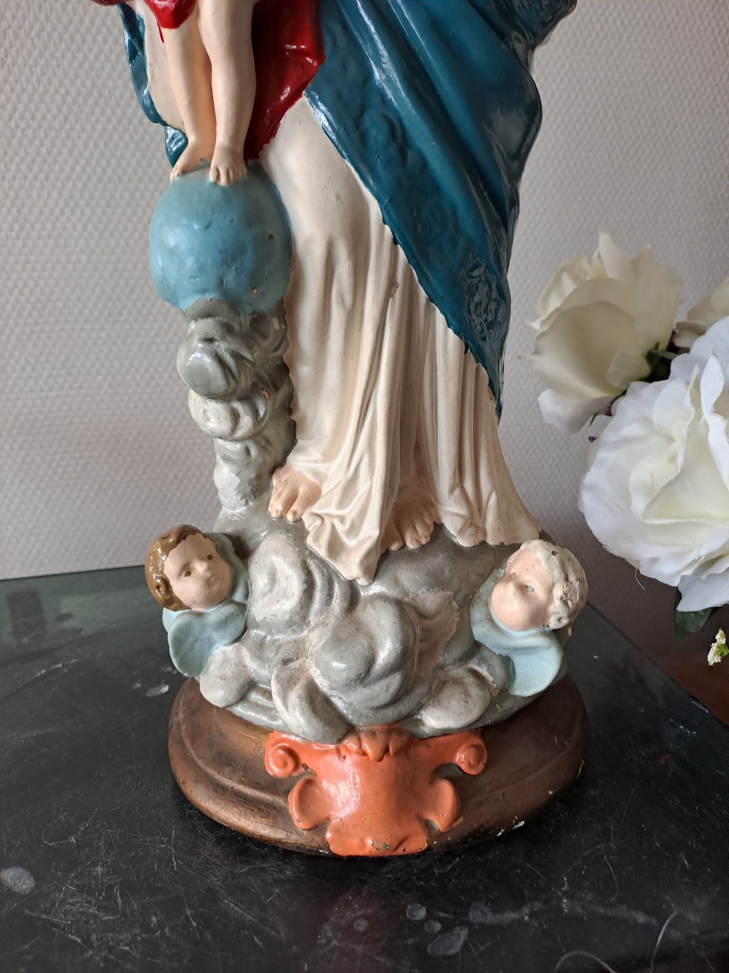 Statue représentant Notre-Dame des Victoires. 46 cm de haut. Vintage.  Ancien. N°2.