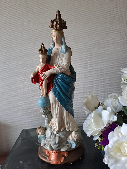 Statue représentant Notre-Dame des Victoires. 46 cm de haut. Vintage.  Ancien. N°2.